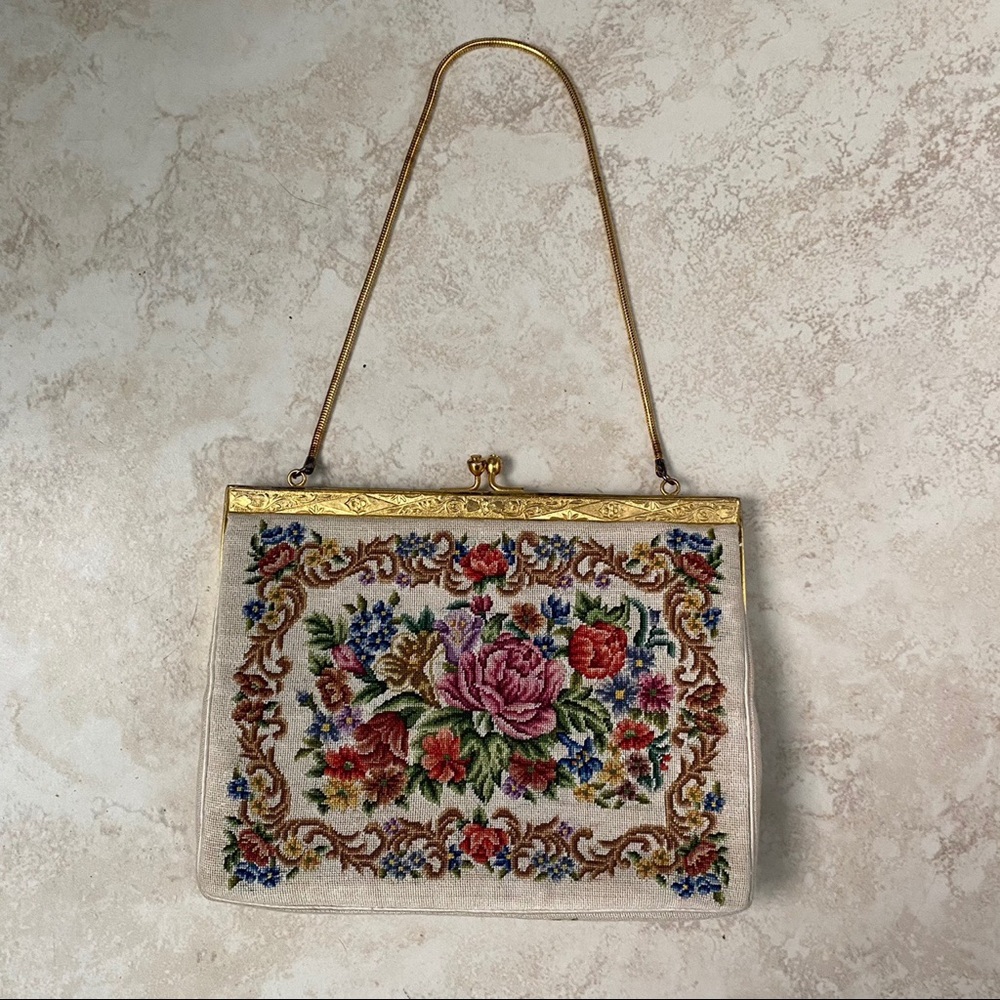 PETIT POINT TAPESTRY VINTAGE PURSE